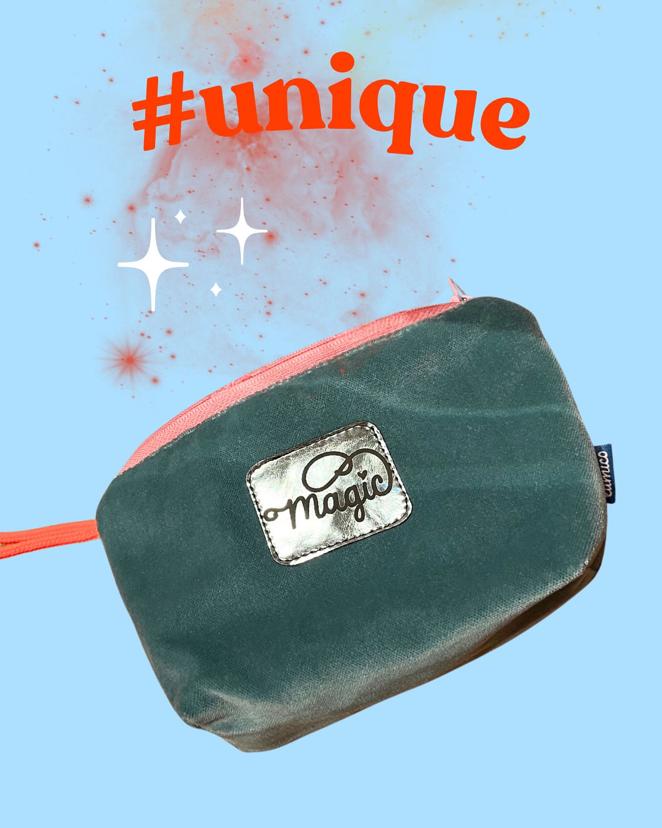 Softer Samt, Neon & ein Hauch von Magie. 🪄
Für Glitzerhaargummis, Kosmetik, Hygieneprodukte & all den Mädchenkram, den du liebst. 💅
Mit Liebe genäht in München – jedes Stück ein Unikat. 💖
MÄDCHENKRAM 
TÄSCHCHEN ❤️
MADE IN MUNICH 
#handmade #münchen #unikat #magicvibes #mädchenkram #heylumico #taschenliebe #neonlove #madebymyhands #unique