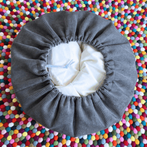 Sunny Moon Pouf-Bezug Rückseite hey.lumico