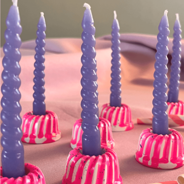 Kleiner Gugelhupf Kerzenhalter Pustekuchen "Lieblingstag" von hey.lumico