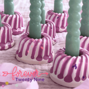 Pustekuchen Kerzenhalter klein mit gedrehter Kerze Dunkelrosa Salbei